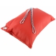 Coussin en cuir rouge 23 x 32cm + 2 chaines de 20cm + 4 mousquetons