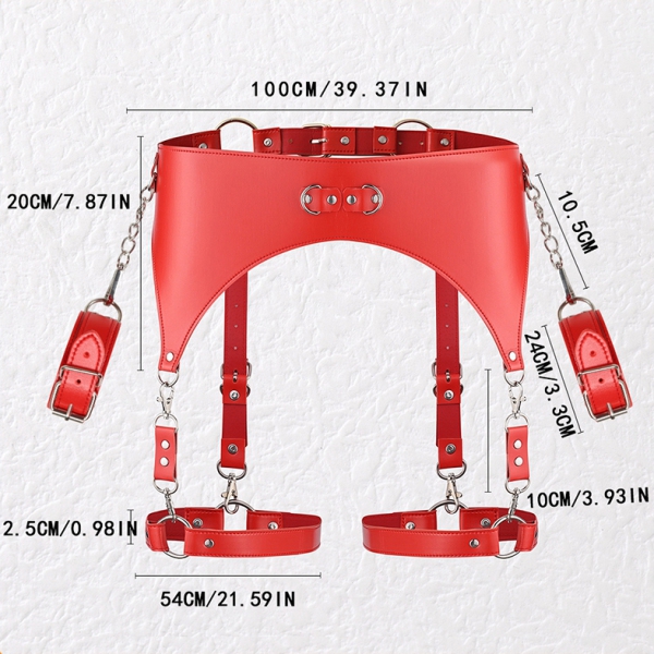 Cinturón rojo de tirantes y esposas