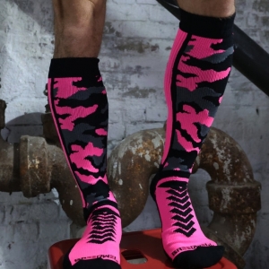 Breedwell Neo Camo Zwart-Roze Neon Hoge Sokken